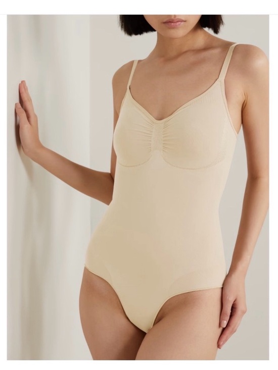 SKIMS Other - Skims Seamless Sculpt Brief Bodysuit Shaper | Sand | Small
